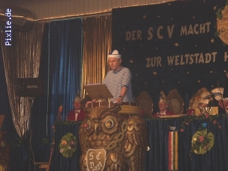 http://schwabenheimer-carneval-verein.de/pixlie/cache/vs_sitzung-2004_Der_Ostfriese_2.JPG